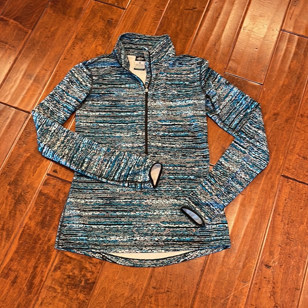 Women’s Nike pro long sleeve, half zip winter gear. - Picture 4 of 4